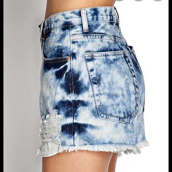 LEVIS Bleached Tie Dye Boho SUPERLOW Summer Beach Cut Off Jean Shorts Sz 30 - Picture 13 of 14